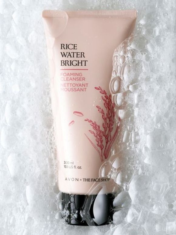 the face shop rice water bright foaming cleanser